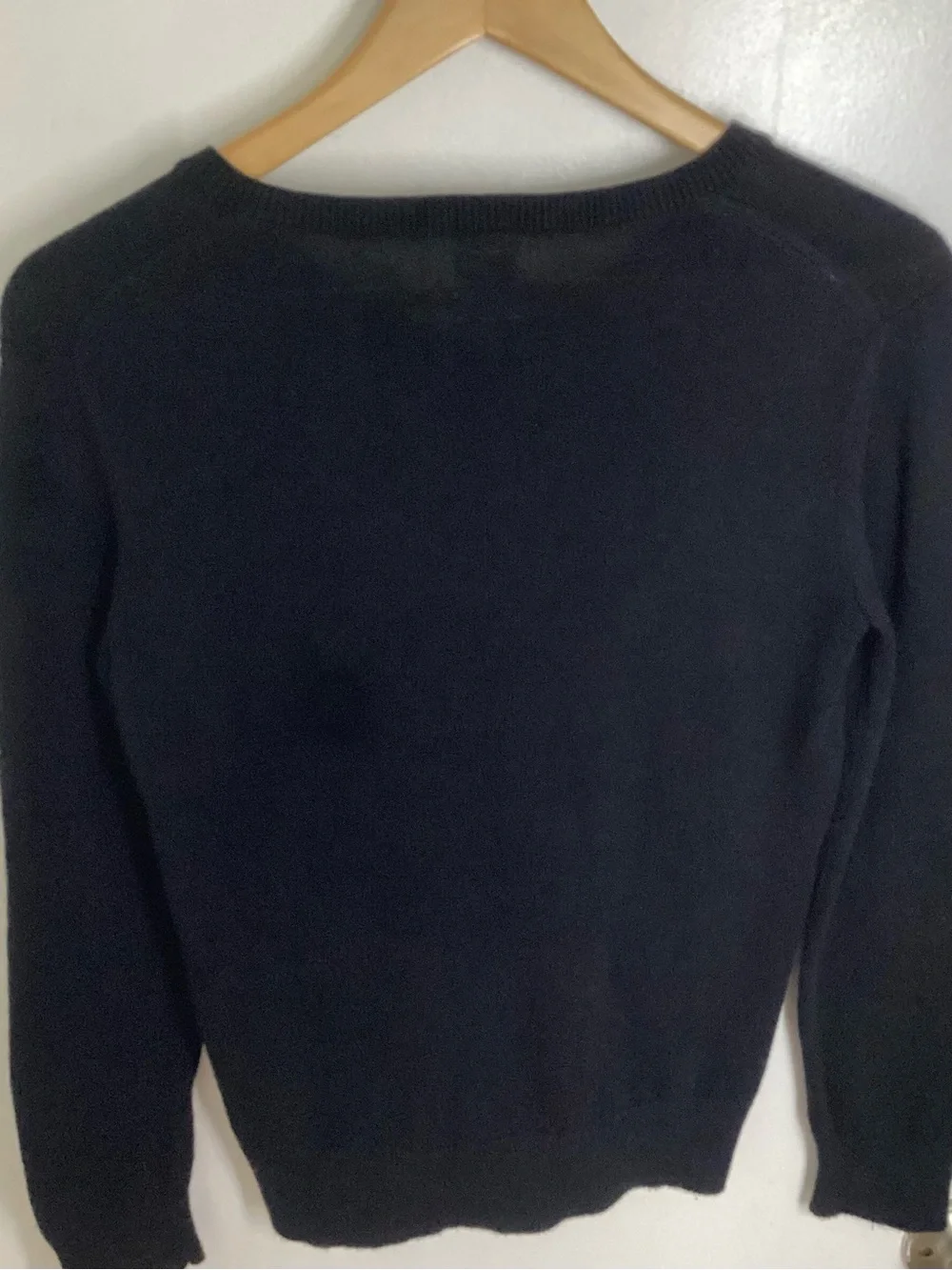 GAP Black V-Neck Sweater for Kids L